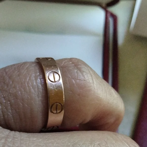 🚨SOLD🚨Cartier Rose Gold Love Band with Red Presentation Case - Picture 7 of 13